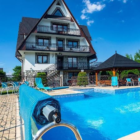 Dw Pawel Bed & Breakfast โปโรนิน ภายนอก รูปภาพ
