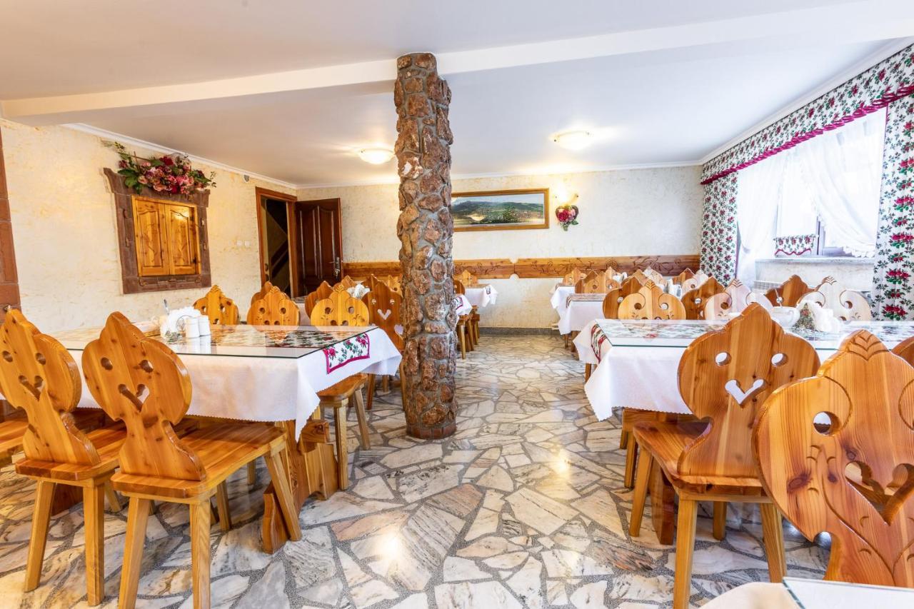 Dw Pawel Bed & Breakfast โปโรนิน ภายนอก รูปภาพ