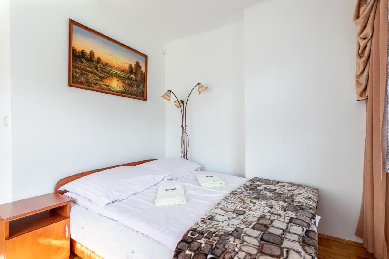 Dw Pawel Bed & Breakfast โปโรนิน ภายนอก รูปภาพ